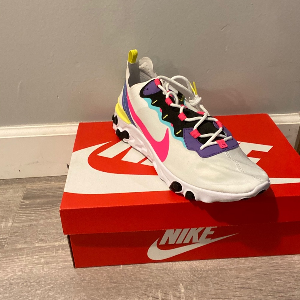 Nike